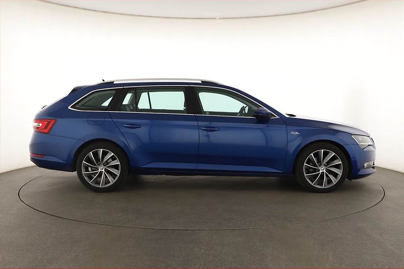 Škoda Superb (2017) 2.0 TDI, Automat, Kůže, Navi - fotka 6 z 21