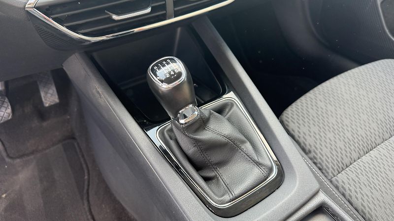 Škoda Octavia (2021) 2.0TDI KOMBI MANUÁL  - fotka 17 z 23