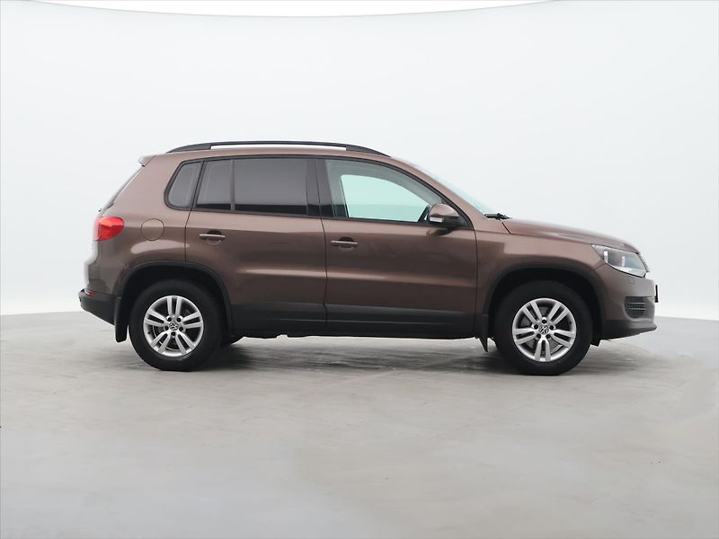 Volkswagen Tiguan 2,0 TSI DSG 4Motion Panorama - fotka 8 z 31