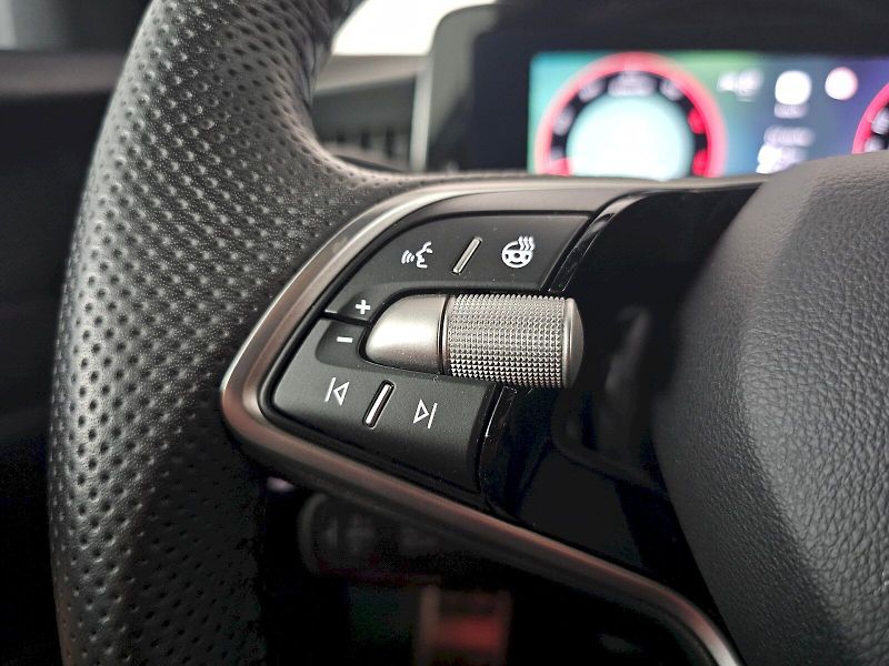 Škoda Superb (2025) 2.0TDi 142kW 4X4 SPORTLINE WEB - fotka 9 z 36