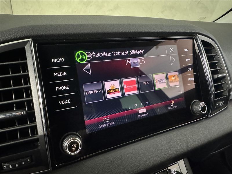 Škoda Karoq 1,5 TSi  DSG Style LED Kamera - fotka 35 z 44