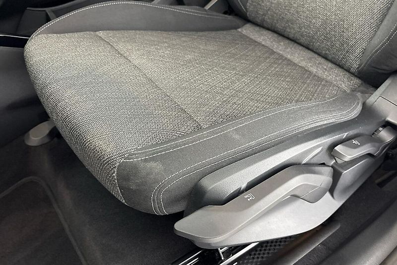 BMW X1 sDrive18i - fotka 7 z 22