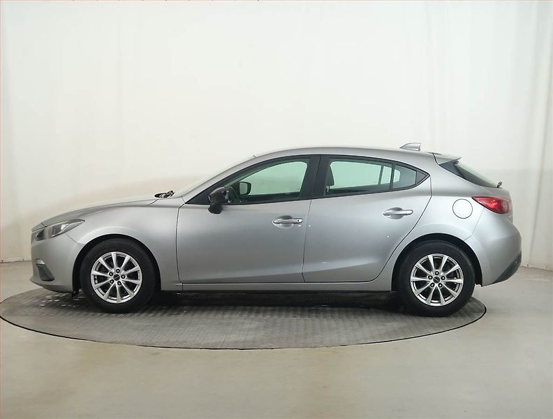 Mazda 3 (2015) 1.5 Skyactiv-G, Park. senzory - fotka 3 z 14