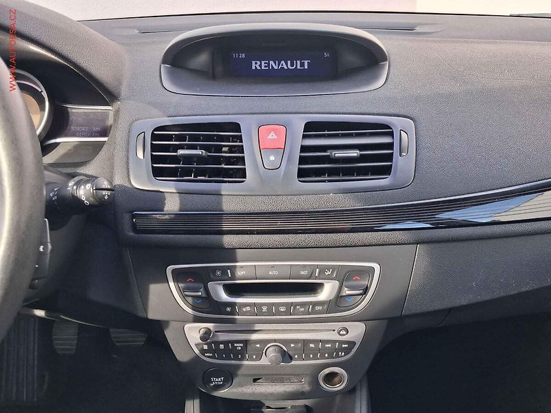 Renault Mégane (2011) 1.6i, ČR, autoAC, temp - fotka 12 z 15