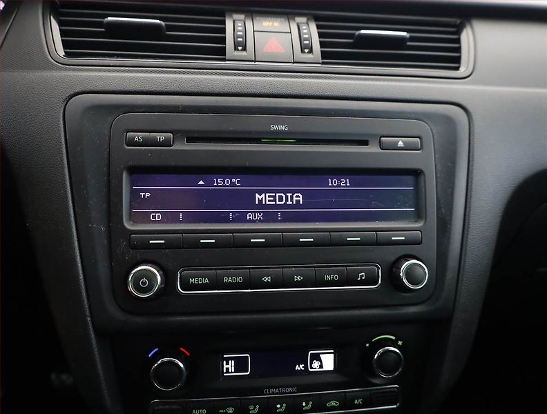 Škoda Rapid (2013) Ambition 1.6 TDI - fotka 11 z 15