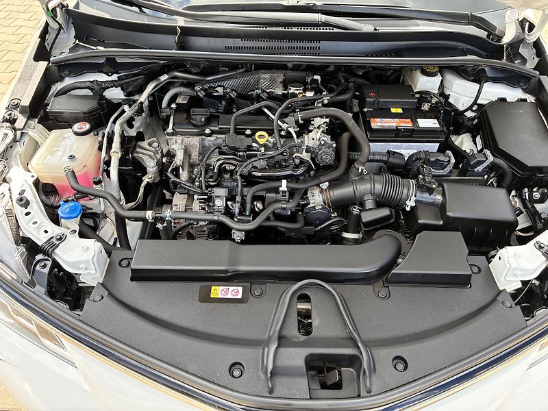Toyota Corolla 1,5-92KW,COMFORT,1.MAJITEL,TOP - fotka 29 z 30