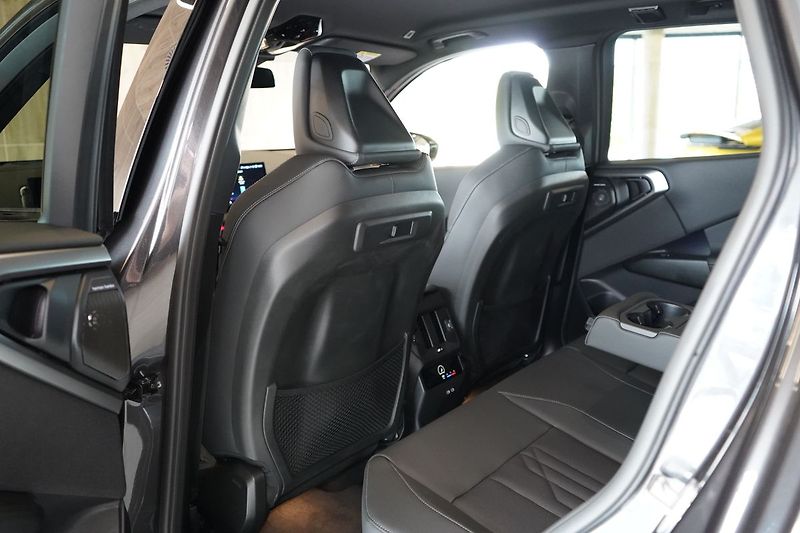 BMW X3 M50 xDrive, M PRO, H/K, Tažné - fotka 45 z 50