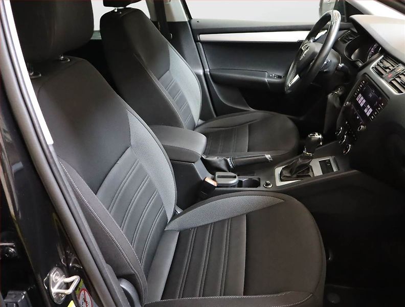 Škoda Octavia (2020) Ambition 2.0 TDI, Automat - fotka 9 z 20
