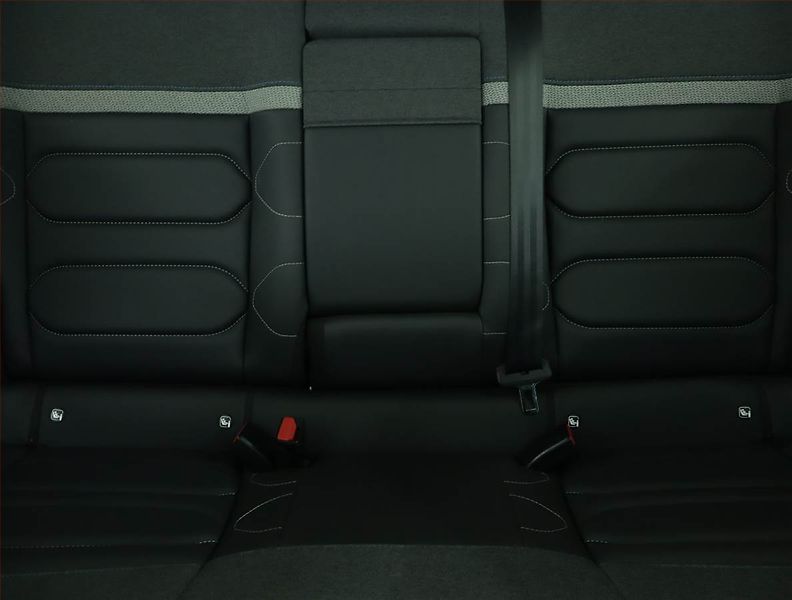 Citroën C4 X (2023) 1.2 PureTech, Automat, ČR - fotka 10 z 16