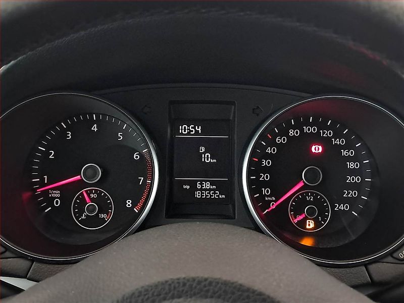 Volkswagen Golf (2009) 1.6, Tempomat - fotka 11 z 15