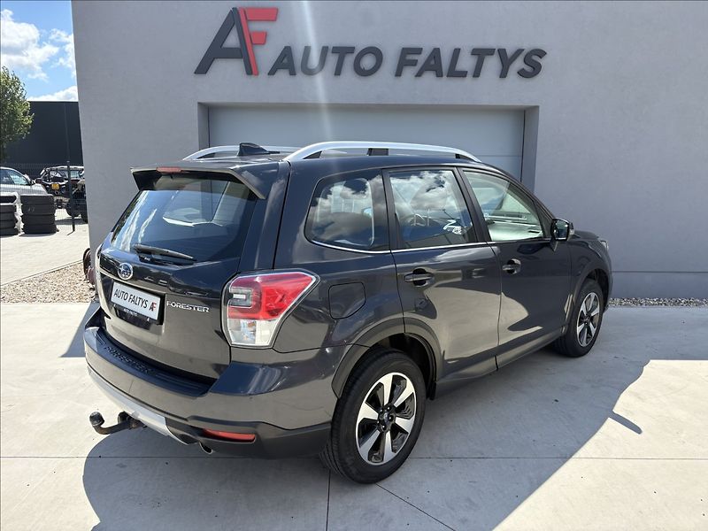 Subaru Forester 2,0 110 kw ČR 1 majitel servis - fotka 7 z 37