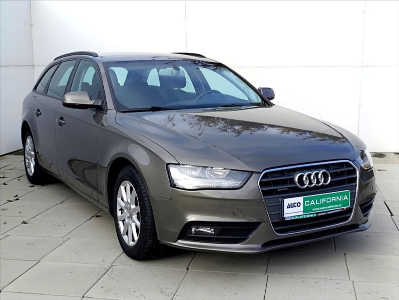 Audi A4 1,8 TFSi Quattro Navi Tempomat - fotka 4 z 34