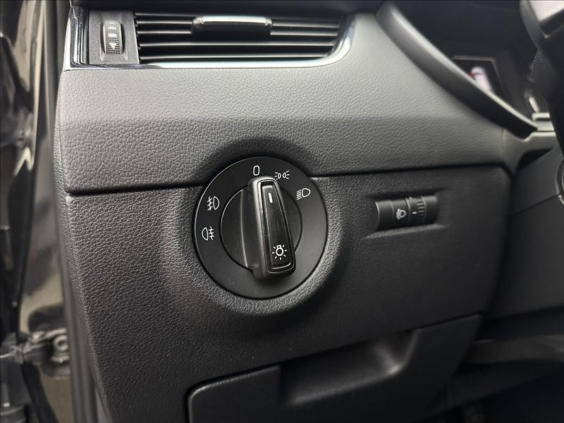Škoda Octavia 2,0 110kW DSG ALU VÝHŘEV ČR TZ - fotka 8 z 34