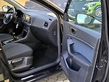 Seat Ateca 1,6TDi STYLE, SERV.KN. 1.maj   - náhled 28
