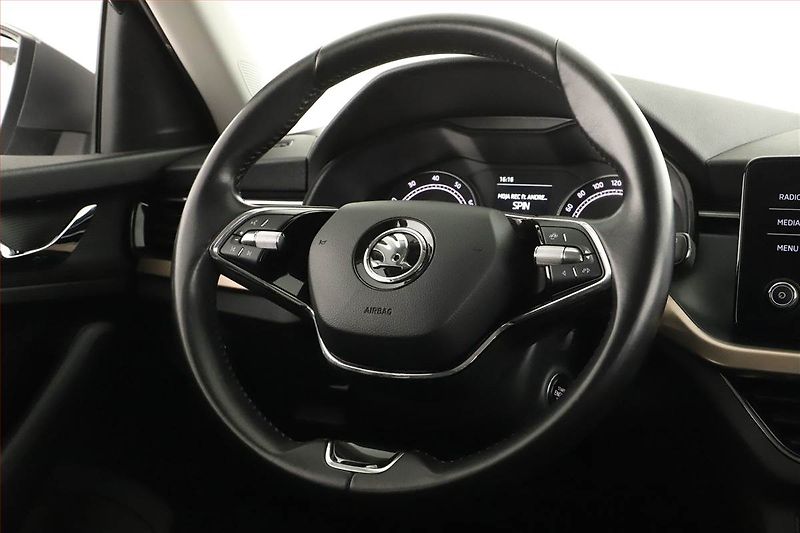 Škoda Scala (2023) Style 1.5 TSI, ČR,1.maj - fotka 12 z 13