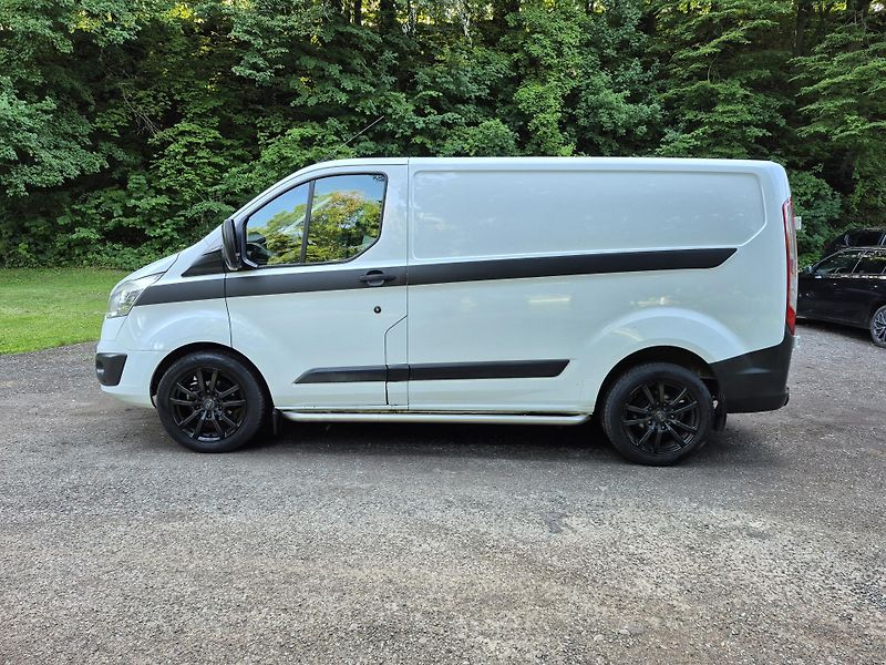 Ford Transit Custom (2013) 2.2Tdci 92Kw L1H1 klima - fotka 5 z 24