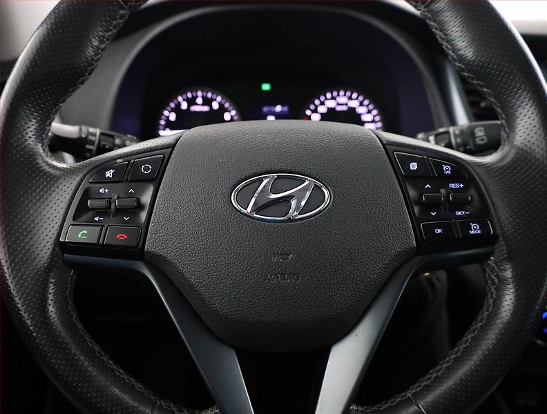 Hyundai Tucson (2018) 1.6 T-GDI, Serv.kniha, Navi - fotka 8 z 16