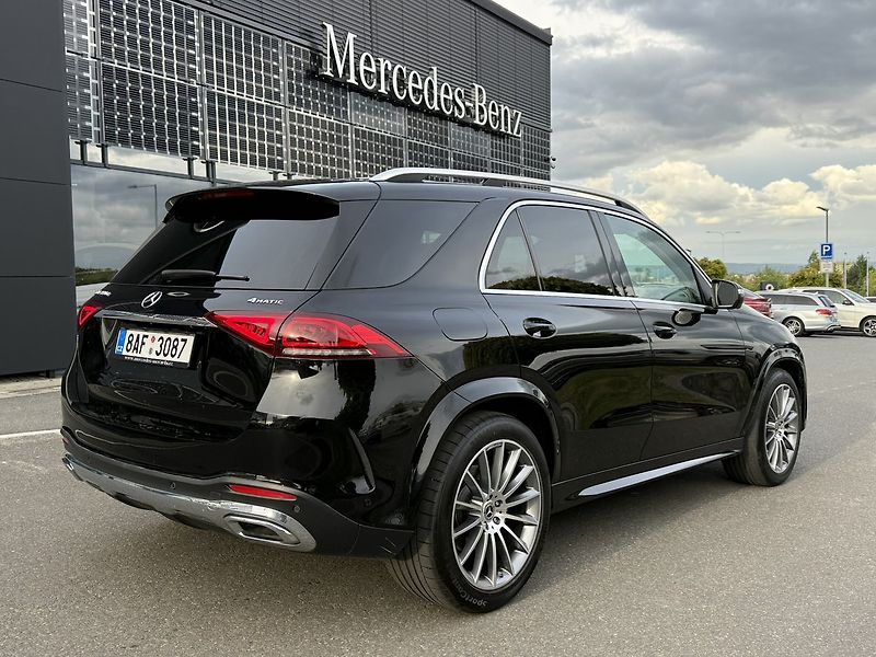 Mercedes-Benz GLE (2020) 350 d 4MATIC SUV - fotka 8 z 44