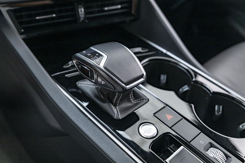 Volkswagen Touareg - fotka 33 z 40
