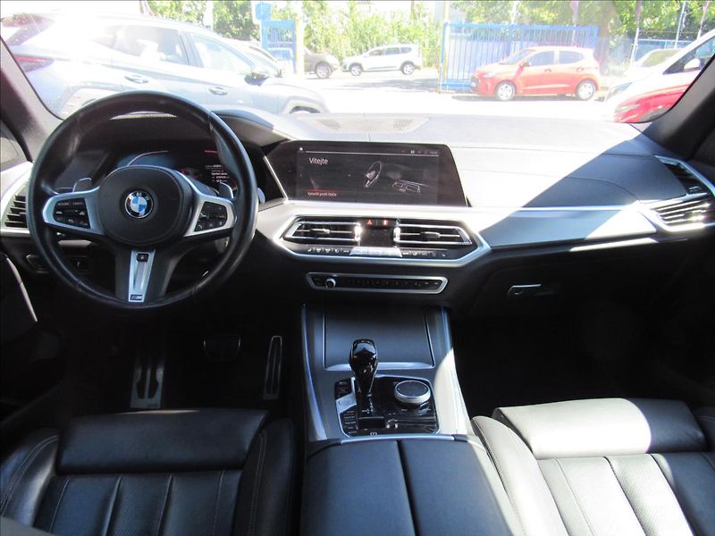 BMW X5 3,0 D xDrive30D M-Paket - fotka 11 z 34