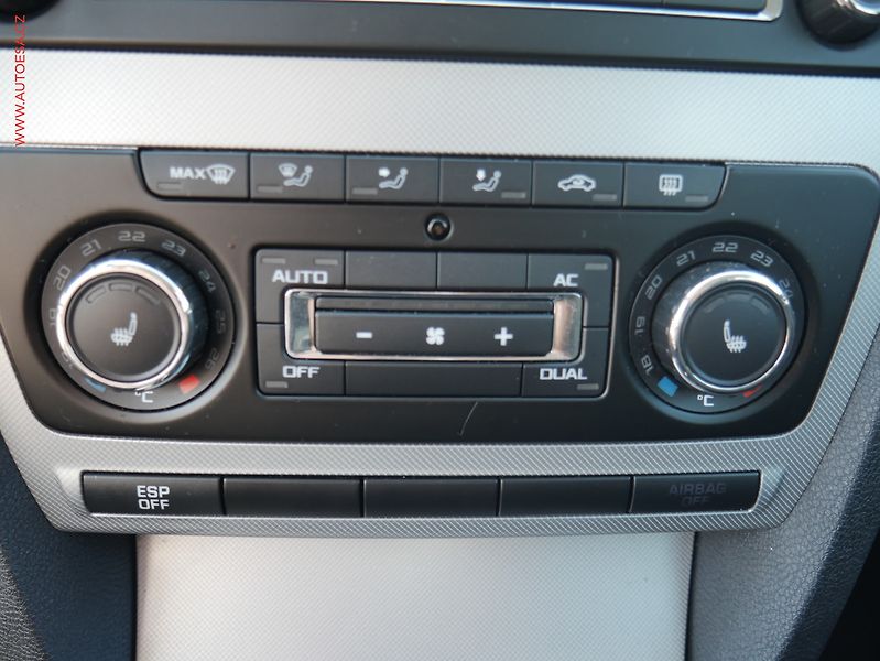 Škoda Octavia (2009) 1.6MPi, ČR, Klima - fotka 14 z 15