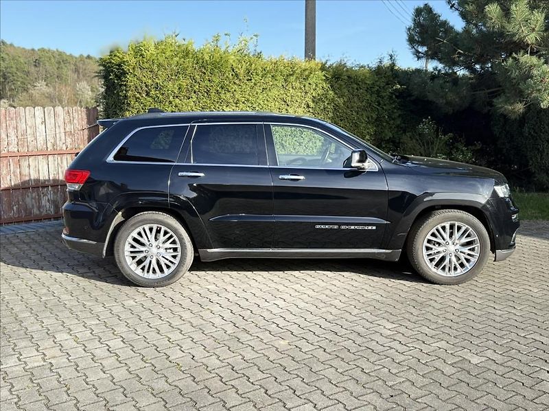 Jeep Grand Cherokee 3,0 CRD SUMMIT H&K awd záruka - fotka 8 z 42