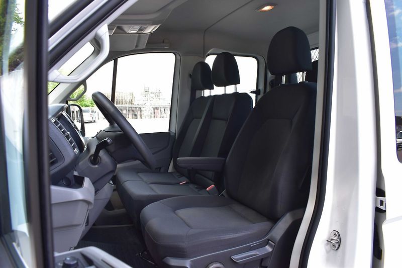 Volkswagen Crafter 2.0TDI 7.MÍST*DPH*DOUBLECAB* - fotka 11 z 28