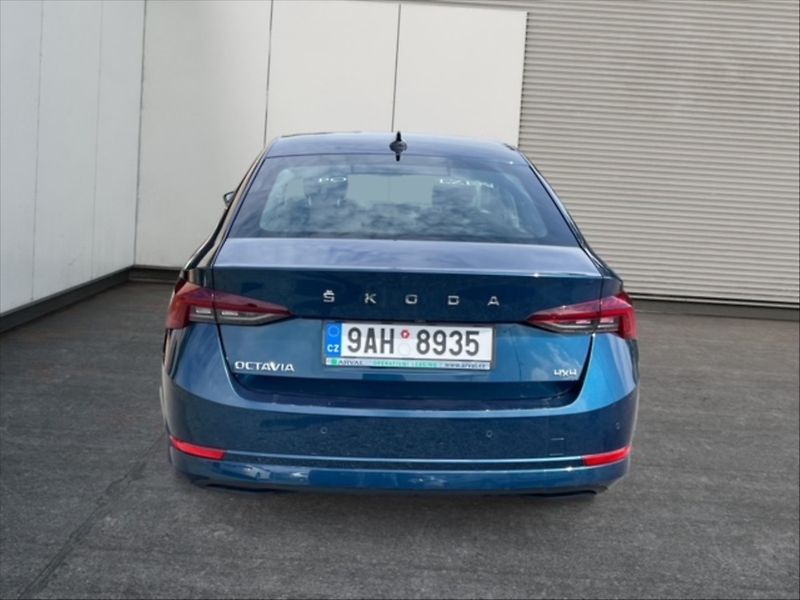 Škoda Octavia 2,0 TSI Style DSG 4x4 - fotka 5 z 11