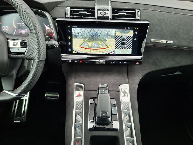 DS Automobiles DS7 (2026) PERFORMANCE LINE 1.5 BlueHDi - fotka 19 z 31