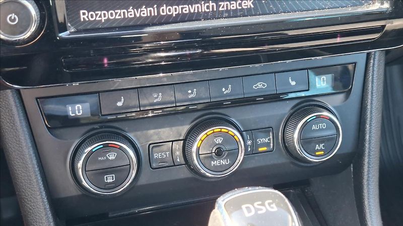 Škoda Superb 1,6 TDi 88 Kw Style DSG DPH - fotka 16 z 32