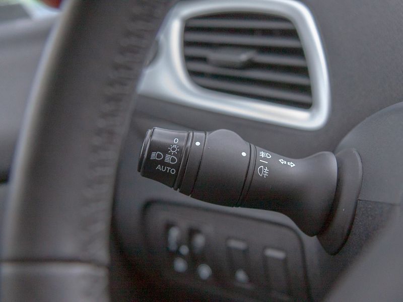 Renault Scénic (2010) ČR 1.5DCI 81KW NAVI – AUTOMAT - fotka 17 z 42
