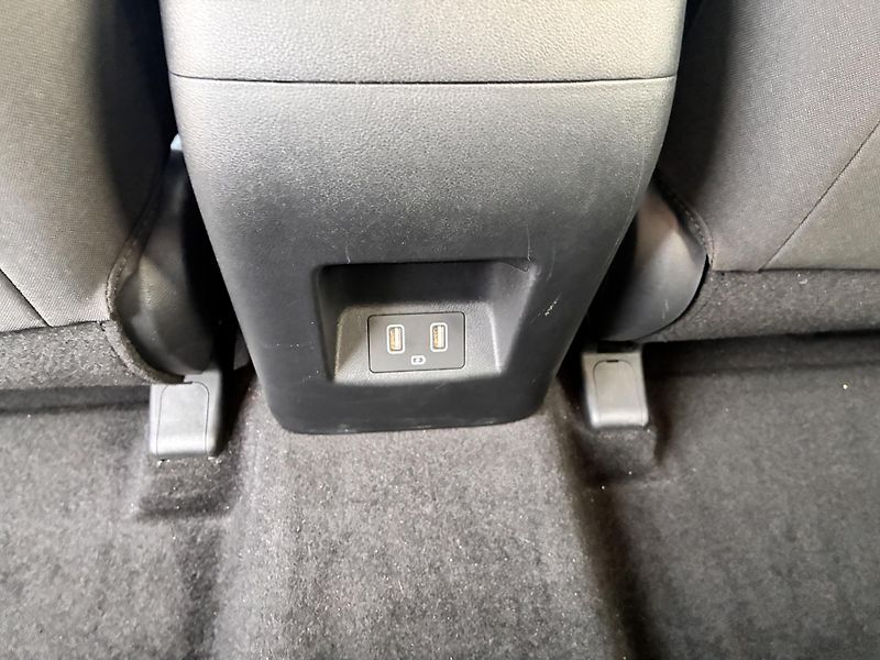 Hyundai Tucson 1,6T-GDi 110kW SMART REZERVACE - fotka 15 z 30