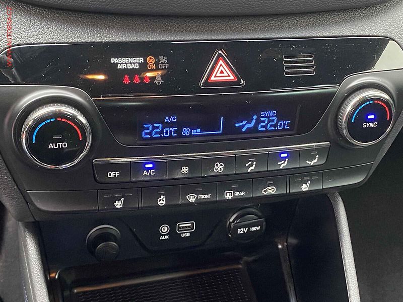Hyundai Tucson (2018) 2.0 CRDi 4WD, ČR, Go!, AT - fotka 16 z 19