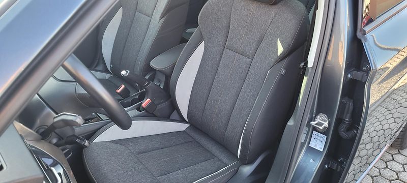 Škoda Scala (2019) 1,5TSi 110kW benzín DSG Style  - fotka 9 z 54