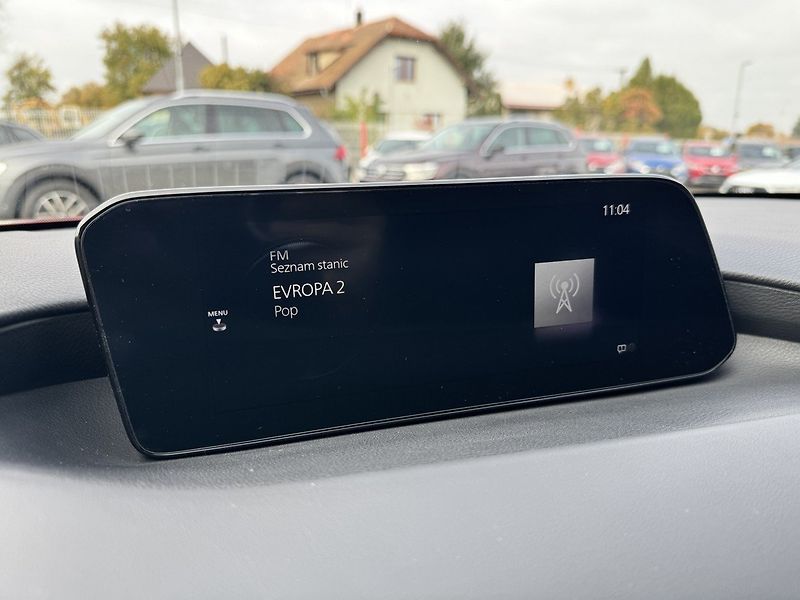 Mazda 3 (2019) 2.0i G-122 Ad.LED Bose Kamera - fotka 12 z 49