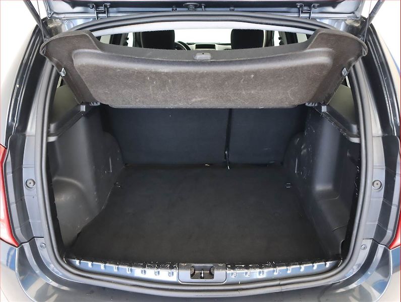Dacia Duster (2017) 1.5 dCi, Navi, Tempomat - fotka 14 z 18