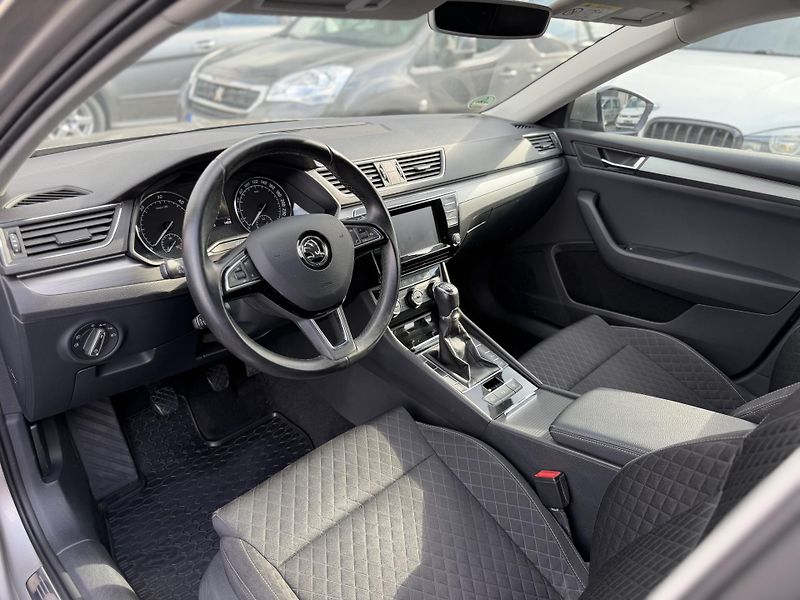 Škoda Superb 2.0 TDi, 110kw, manual, tažné - fotka 3 z 13