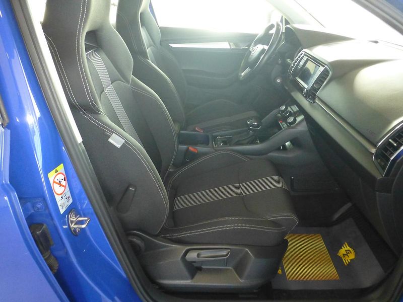 Škoda Karoq (2018) 1,6TDI*PARK.S**ALU***VYHŘ.SED. - fotka 15 z 22