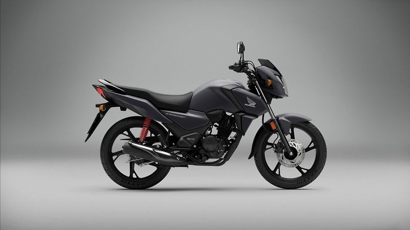 Honda CB 125 F (2026) - fotka 1 z 8