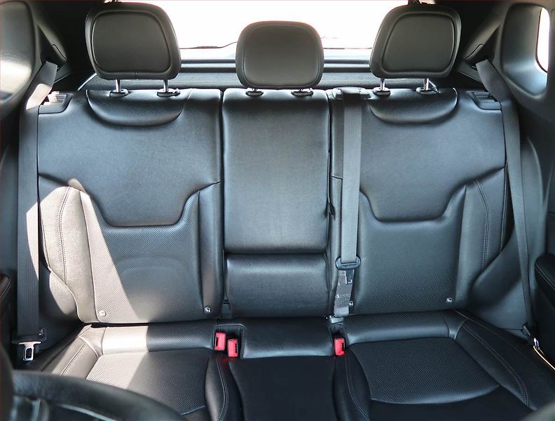 Jeep Compass (2021) 1.3 T-GDI - fotka 10 z 22
