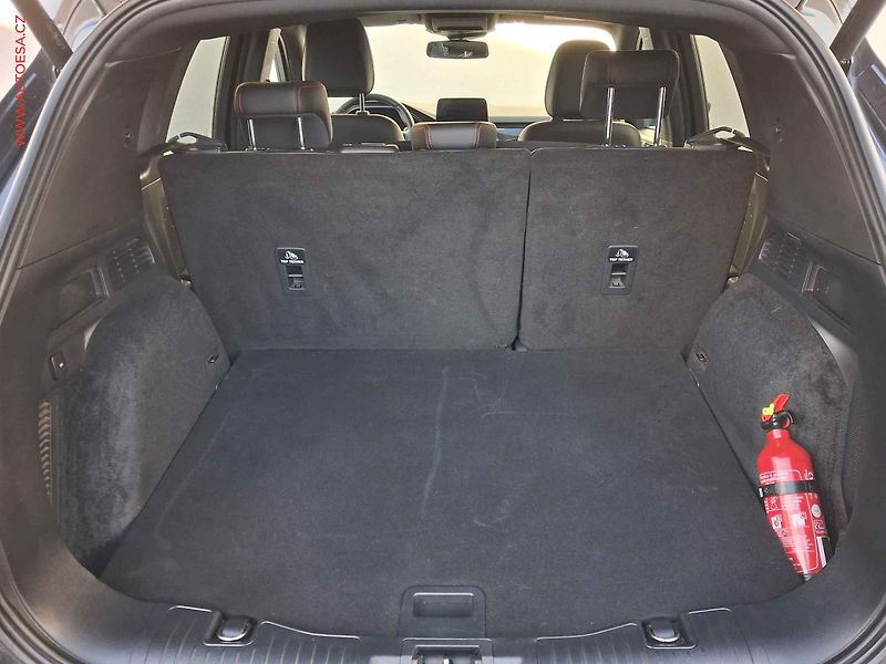 Ford Kuga (2021) 1.5 EB, ST-Line, LED, navi - fotka 7 z 21