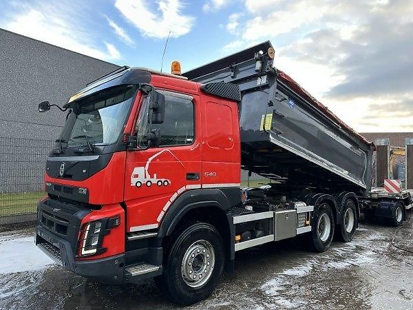 Volvo Ostatní (2016) FMX540 sklápěč-tahač 6x4 Eur6 - fotka 2 z 9