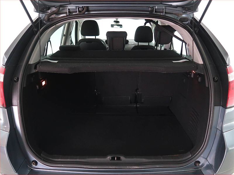 Citroën C4 Picasso (2013) 1.6 HDi, Serv.kniha, Tempomat - fotka 13 z 19