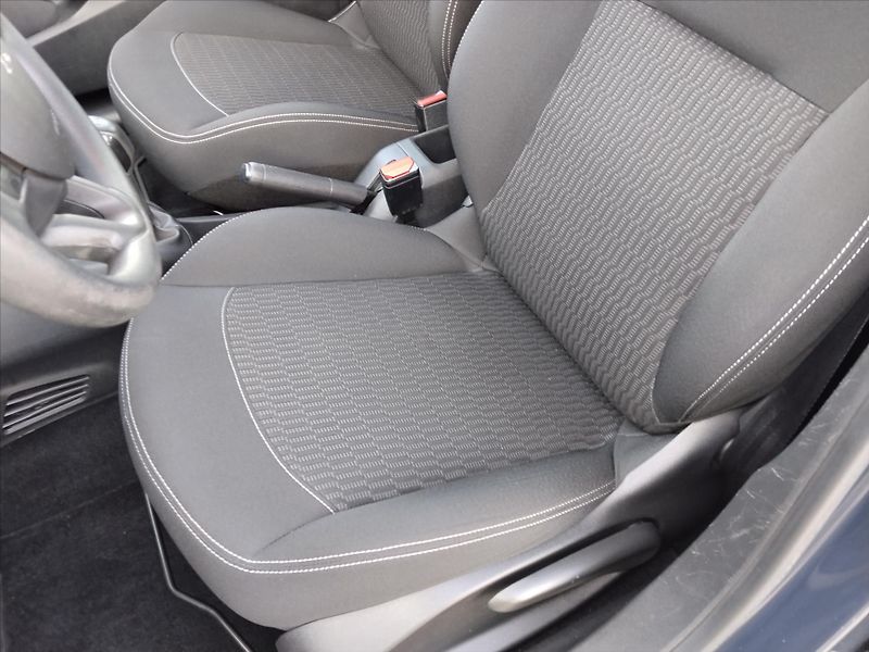 Peugeot 208 1,6   1.6 HDI  55kW Klimatizac - fotka 17 z 29