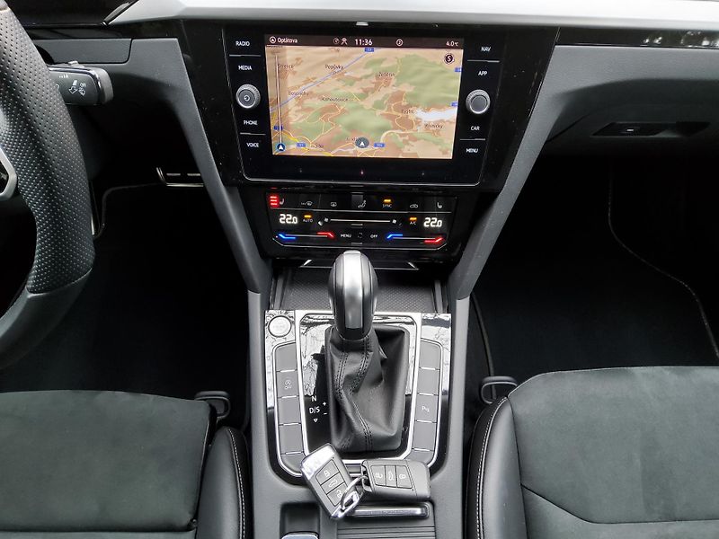 Volkswagen Arteon (2023) 2.0TDI DSG 1maj ČR Elegance - fotka 16 z 24