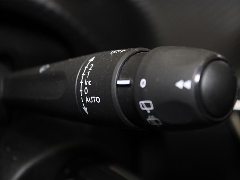Peugeot 2008 1,2 PureTech 74kW Tažné 46km! - fotka 18 z 21