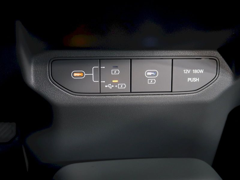 Kia EV3 (2025) AIR 81,4kWh 150KW - fotka 31 z 40