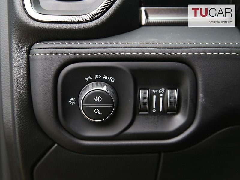 Dodge RAM (2026) 2500 Power Wagon 6.4 V8 RamBox - fotka 30 z 60