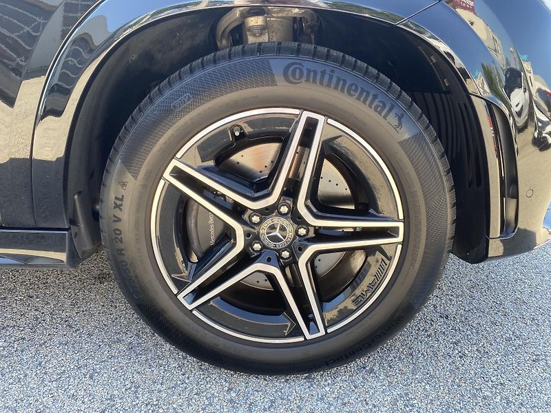 Mercedes-Benz GLE 350d 4M AMG - fotka 22 z 28