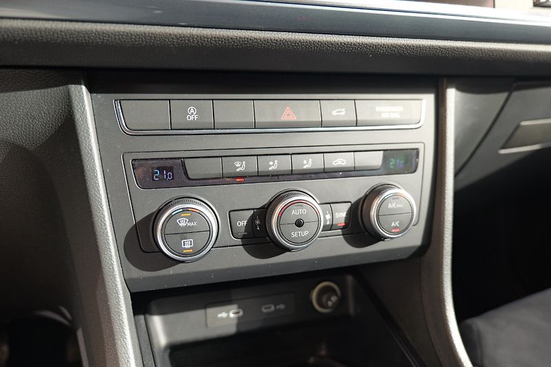 Seat Ateca 1.5 TSI DSG ACC Kam LED KESSY - fotka 22 z 34
